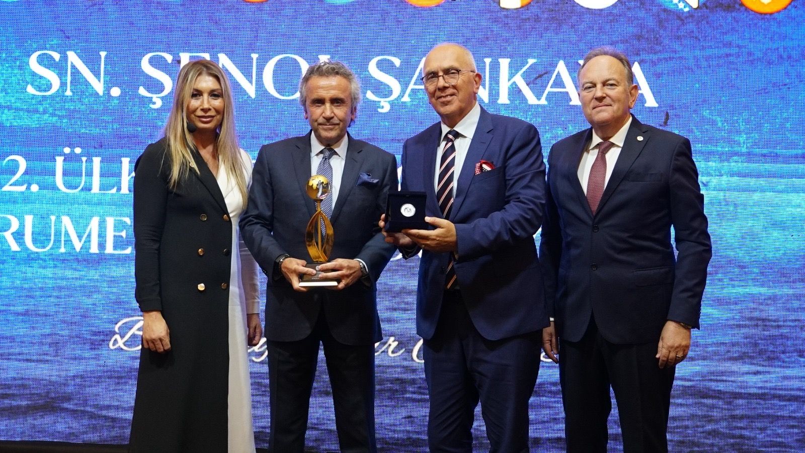 Yeşim Grup CEO'su Şenol Şankaya'ya "Ülkemize Değer Katan Rumelili" ödülü